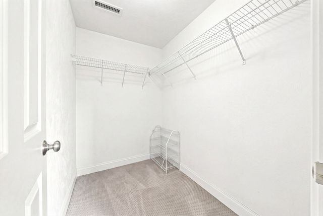25 Essex St, Middleton, MA 01949