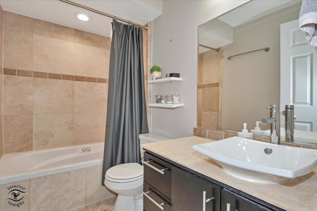 11124 S 84TH Avenue 2A, Palos Hills, IL 60465
