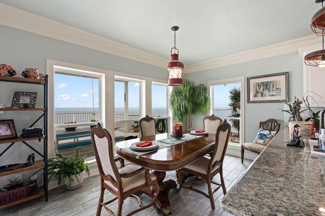 12 Tiki Circle, Tiki Island, TX 77554