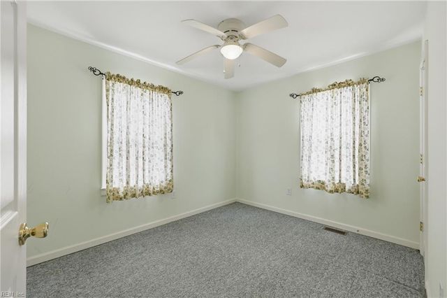 6 Thornrose AVE, Hampton, VA 23669