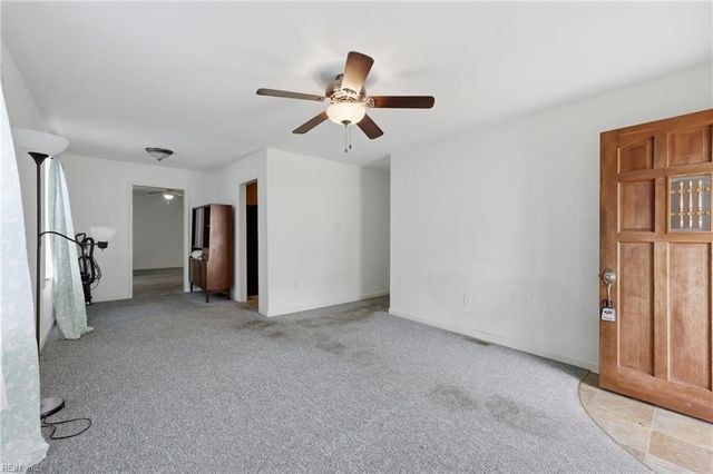 6 Thornrose AVE, Hampton, VA 23669