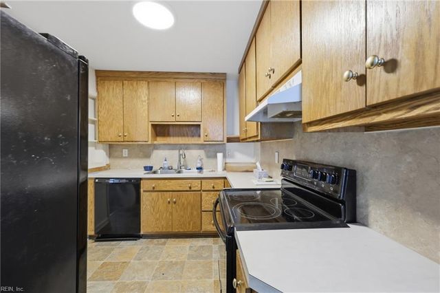 6 Thornrose AVE, Hampton, VA 23669
