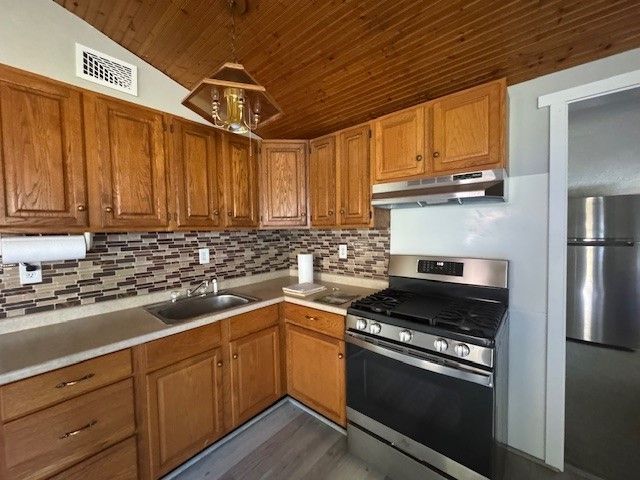 11694 OAKFIELD Drive, Conneaut Lake, PA 16316