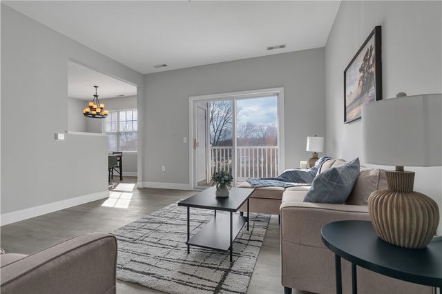 90 Mill Street 202, Woonsocket, RI 02895