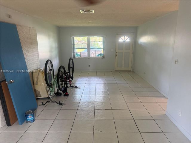 4651 SW 25th Ave, Dania Beach, FL 33312