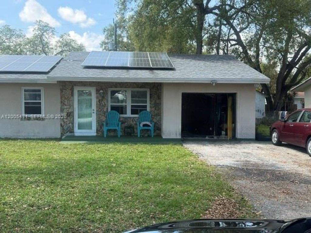 4651 SW 25th Ave, Dania Beach, FL 33312