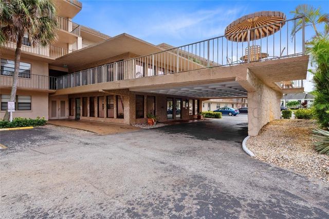 9300 SW 8th Street 422, Boca Raton, FL 33428
