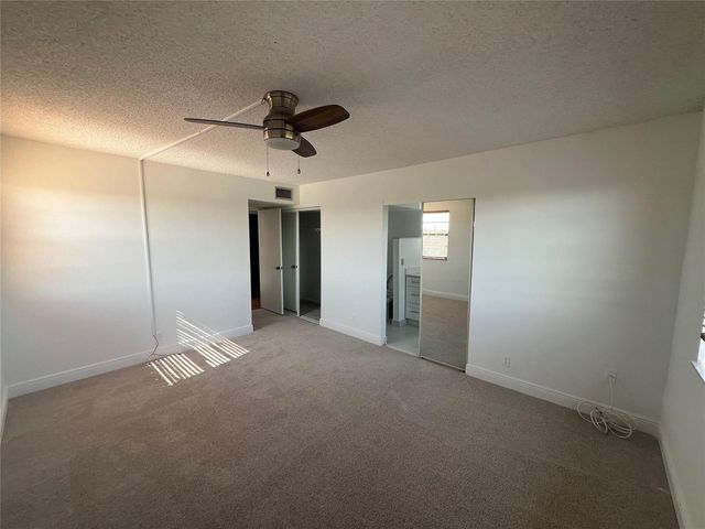 9300 SW 8th Street 422, Boca Raton, FL 33428
