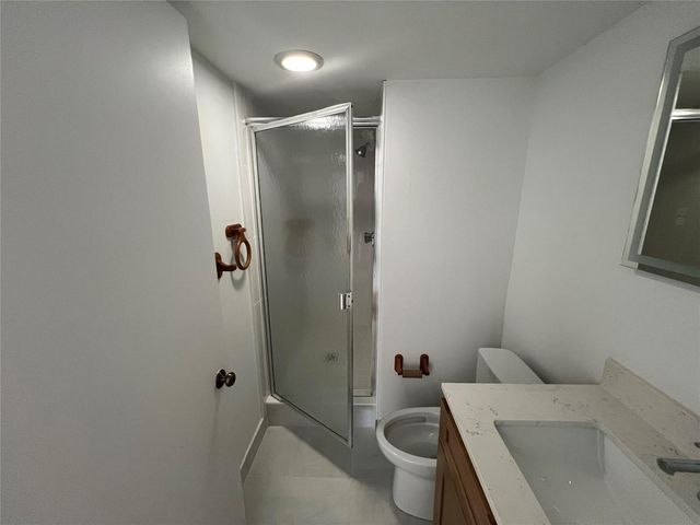 9300 SW 8th Street 422, Boca Raton, FL 33428