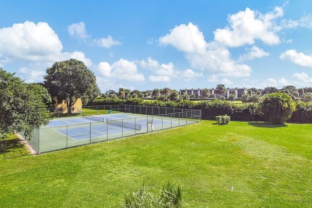 9300 SW 8th Street 422, Boca Raton, FL 33428