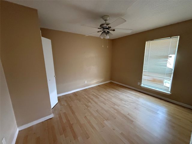 115 Price Drive, Lewisville, TX 75067