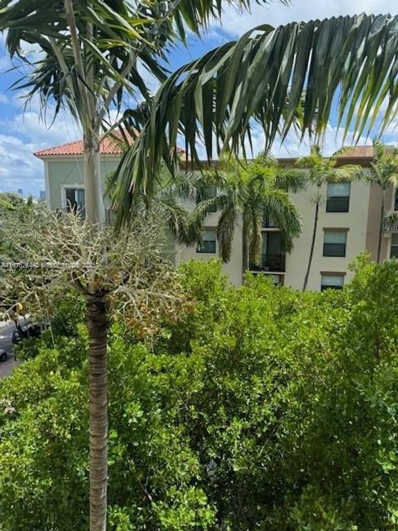 1919 Van Buren St 516A, Hollywood, FL 33020
