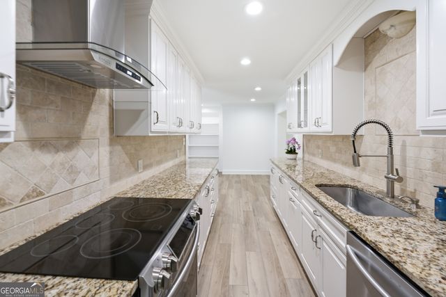 46 SE Hunting Creek Drive, Marietta, GA 30068