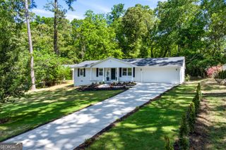 46 SE Hunting Creek Drive, Marietta, GA 30068