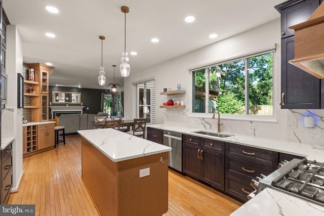 21244 BULLRUSH PL, Sterling, VA 20164