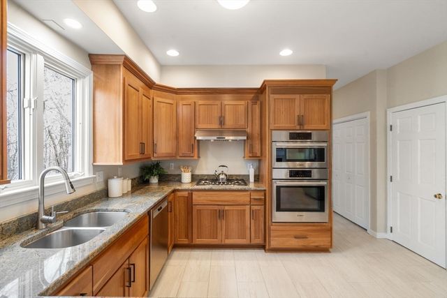 74 Flint Locke Lane, Medfield, MA 02052