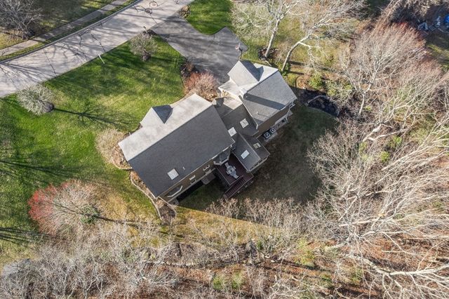 74 Flint Locke Lane, Medfield, MA 02052