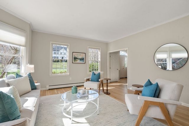 74 Flint Locke Lane, Medfield, MA 02052