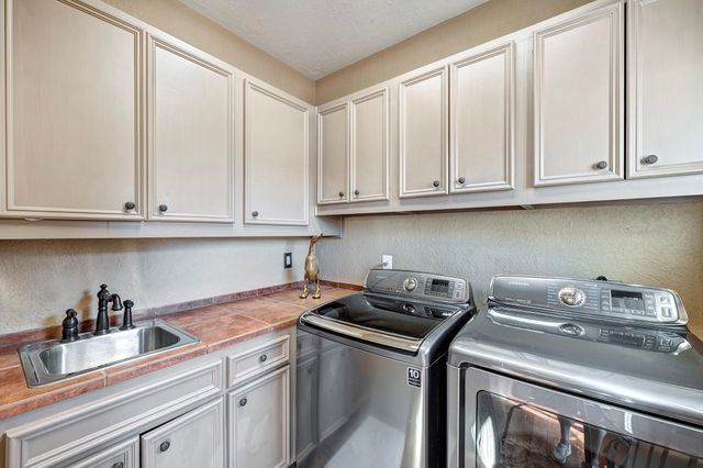 1410 Oceanside Lane, League City, TX 77573