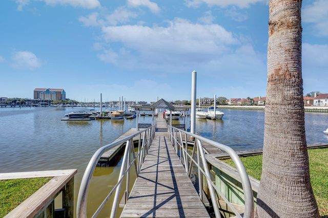 1410 Oceanside Lane, League City, TX 77573