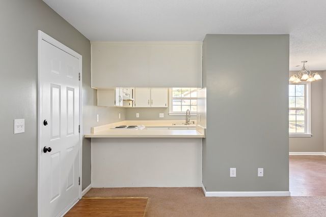 266 Ashley Dr, Ozark, AL 36360