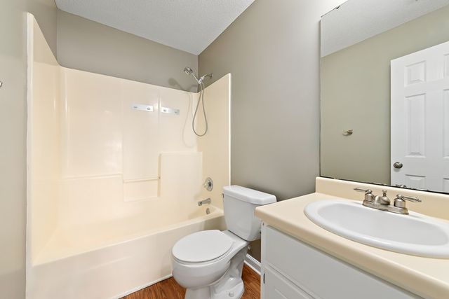 266 Ashley Dr, Ozark, AL 36360