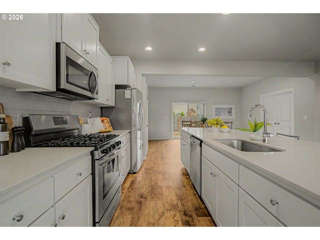 15647 Sw WREN Ln, Beaverton, OR 97007