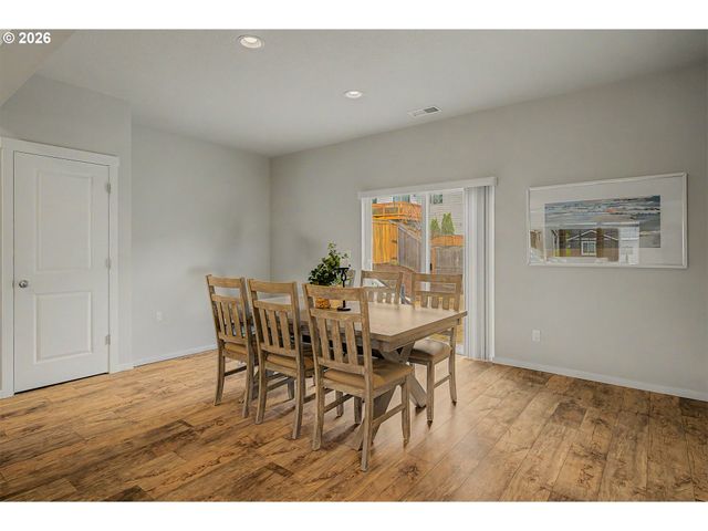 15647 Sw WREN Ln, Beaverton, OR 97007