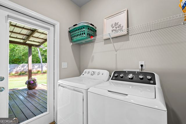 218 Tenney Nelson Road, Grantville, GA 30220