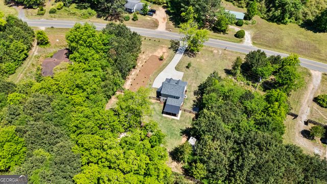 218 Tenney Nelson Road, Grantville, GA 30220