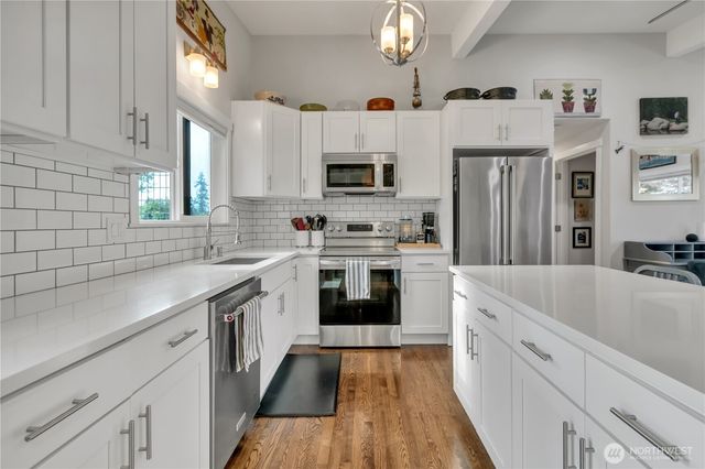 16418 125th Avenue SE, Renton, WA 98058
