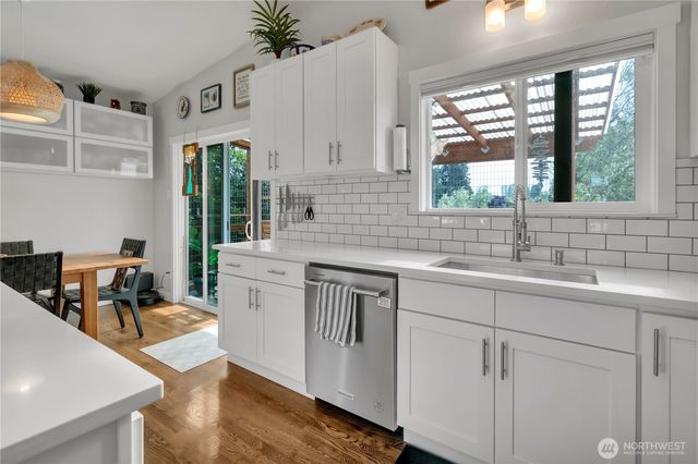 16418 125th Avenue SE, Renton, WA 98058