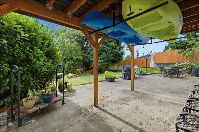 16418 125th Avenue SE, Renton, WA 98058