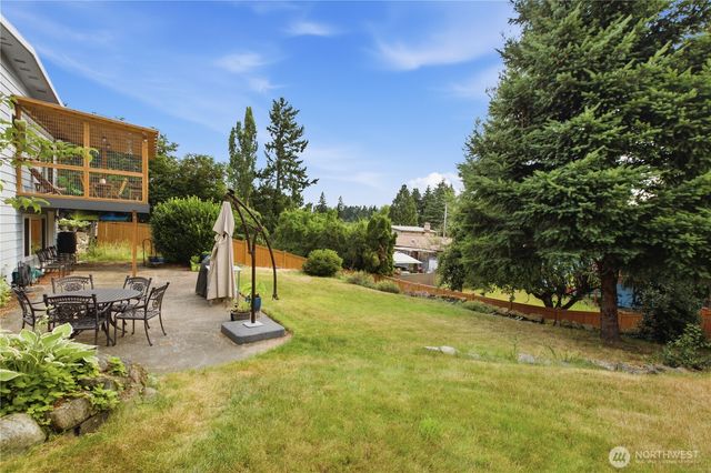 16418 125th Avenue SE, Renton, WA 98058