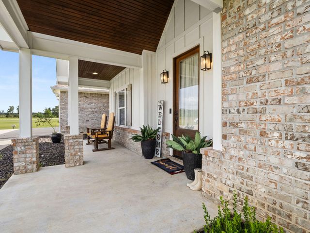 1777 Schuetz Rd, Deridder, LA 70634