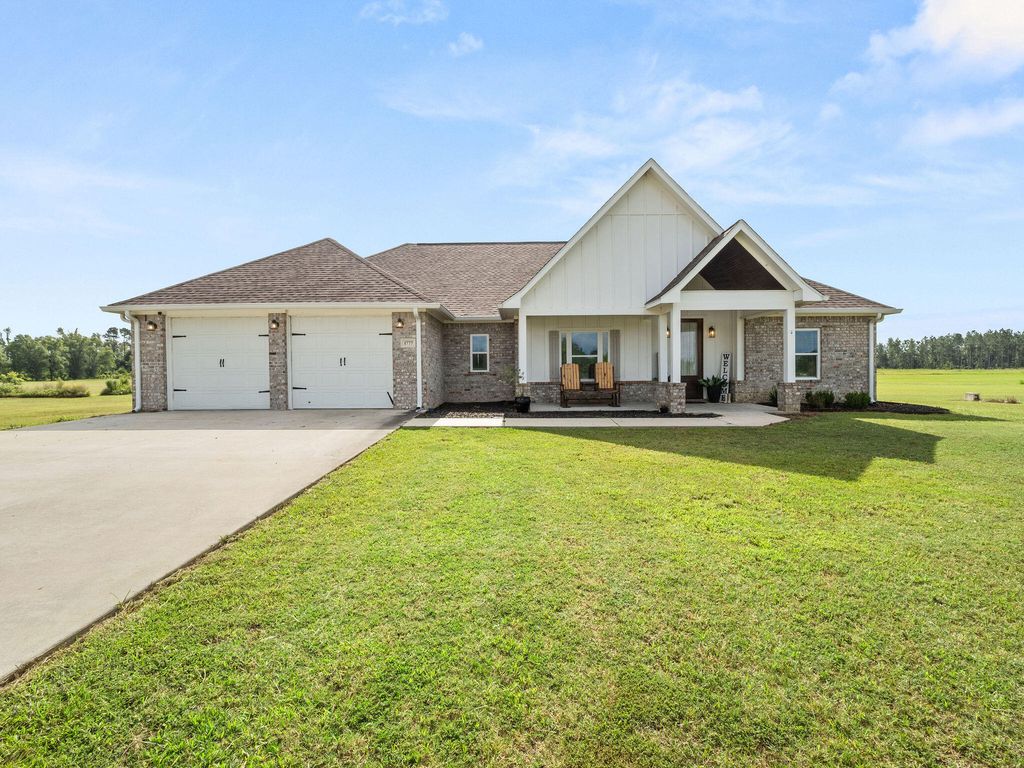 1777 Schuetz Rd, Deridder, LA 70634