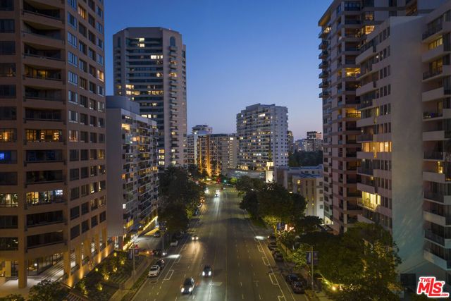 10430 Wilshire Boulevard 305, Los Angeles, CA 90024