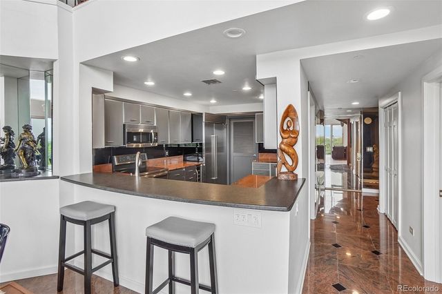 1900 E Girard Place 901, Englewood, CO 80113
