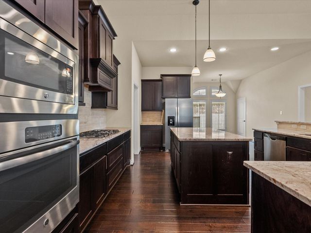2524 Davis Prairie Lane, Friendswood, TX 77546