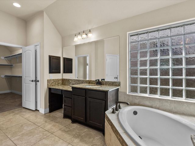 2524 Davis Prairie Lane, Friendswood, TX 77546