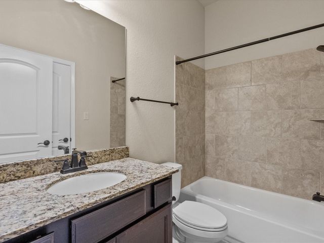 2524 Davis Prairie Lane, Friendswood, TX 77546