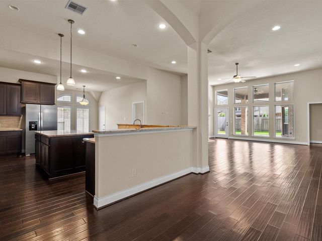 2524 Davis Prairie Lane, Friendswood, TX 77546