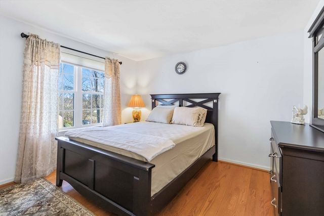 1 Toni Dr, Bellingham, MA 02019