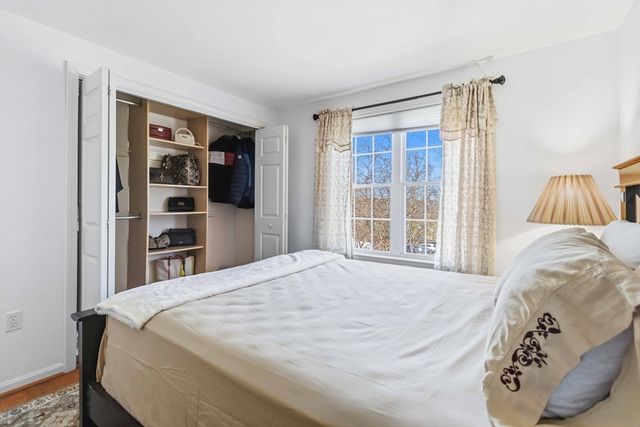 1 Toni Dr, Bellingham, MA 02019