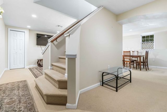 1 Toni Dr, Bellingham, MA 02019