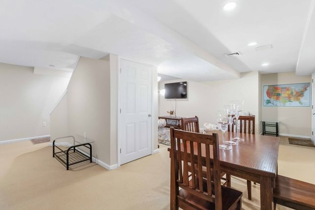 1 Toni Dr, Bellingham, MA 02019