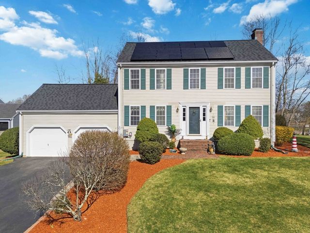 1 Toni Dr, Bellingham, MA 02019