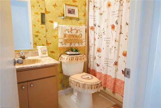 18450 Orangecrest CT, Lehigh Acres, FL 33936