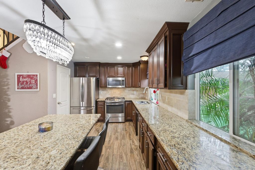 Image 12 of property listing at 8735 N Cedar Avenue # 151, Fresno, CA 93720