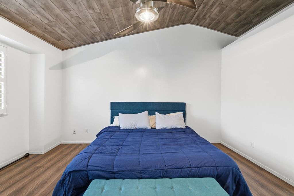 Image 17 of property listing at 8735 N Cedar Avenue # 151, Fresno, CA 93720